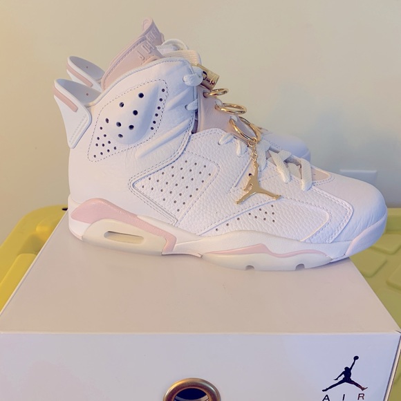 Jordan Shoes - Air Jordan Retro 6 gold hoops